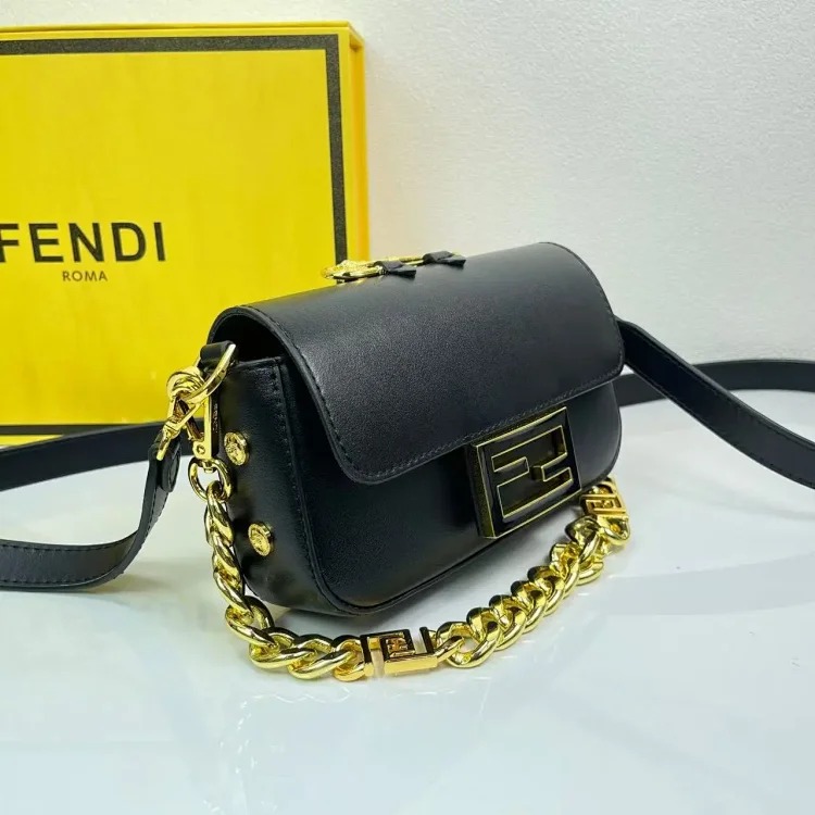Fendi F Family Alliance's new large buckle hardware chain small square bag baguette women's female flip small bag elegant crossbody bag
