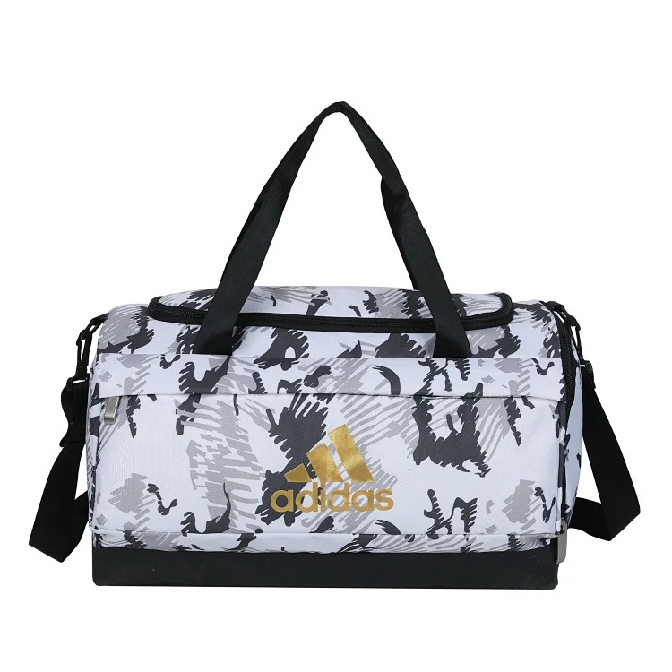 New fashionable and casual travel bags