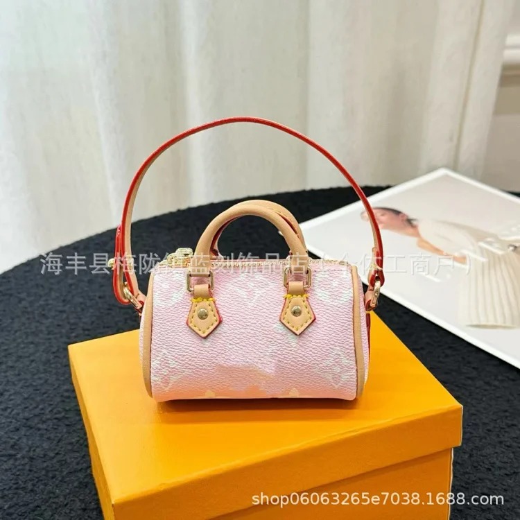 Louis Vuitton Murakami Takahiro three-color mini pillow bag, light luxury and western style old flower bag pendant, handmade denim fabric pendant