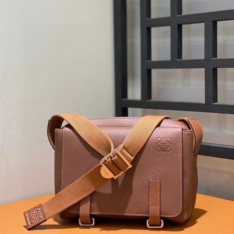 L fashion bag