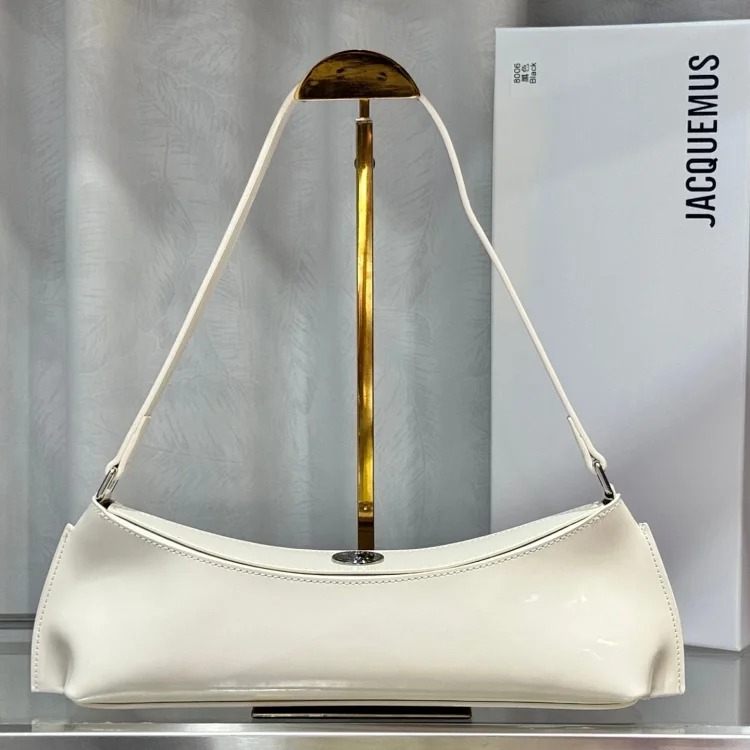 Jacquemus' new niche design French crescent-shaped shoulder underarm bag is fashionable, retro and high-end