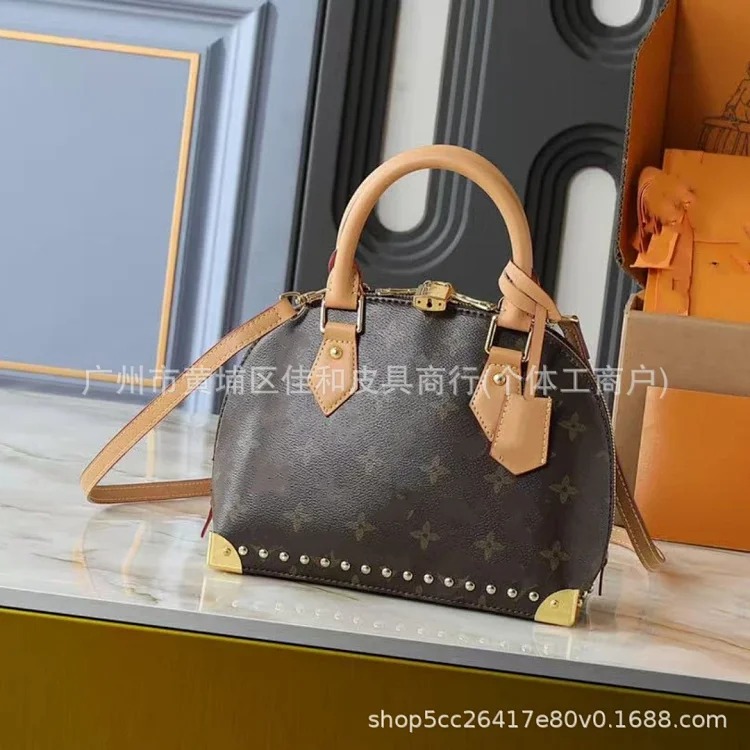 Louis Vuitton Cross-border new shell bag, classic presbyopic handbag, light luxury single shoulder crossbody bag, large capacity women's bag