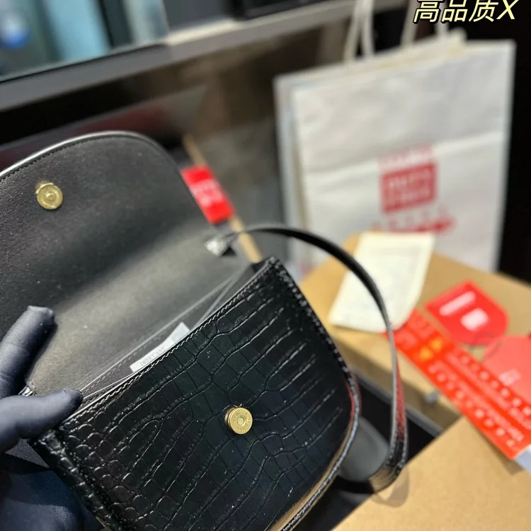 Y fashion bags