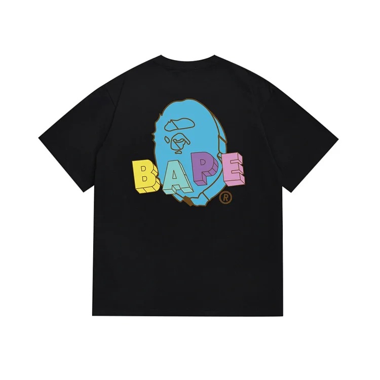 A BATÓHING APE T-shirt