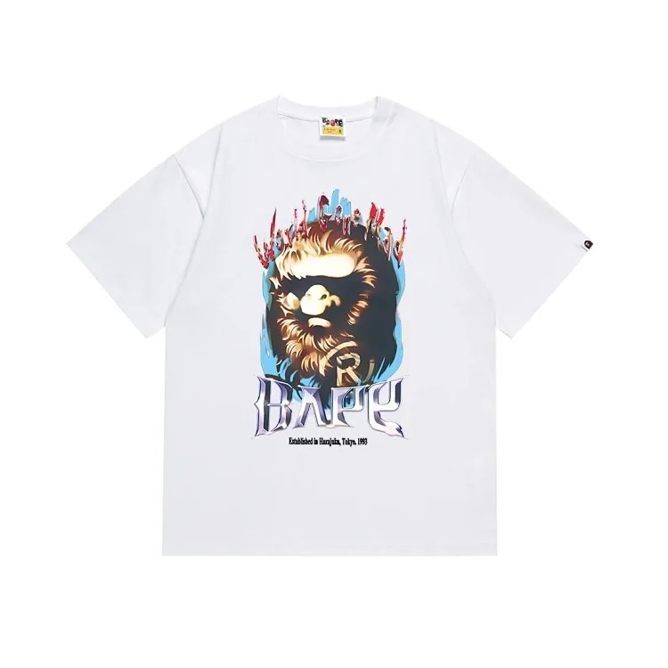 A BATÓHING APE T-shirt