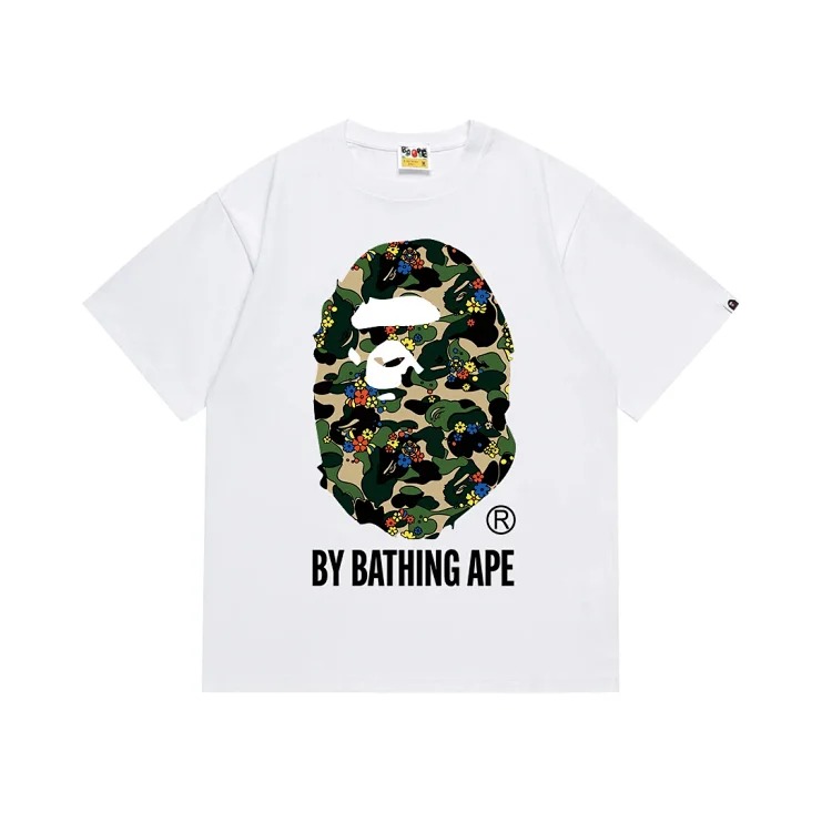 A BATÓHING APE T-shirt