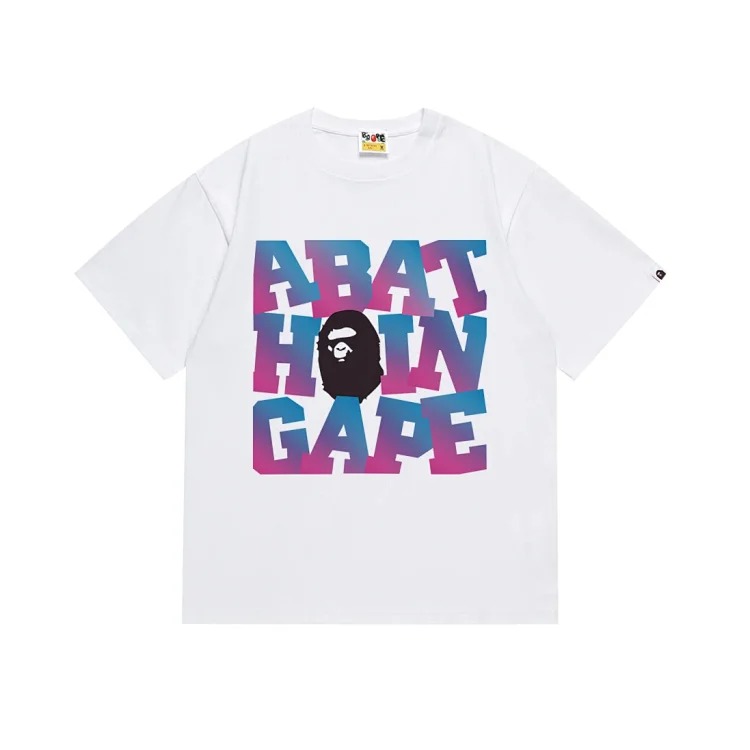 A BATÓHING APE T-shirt