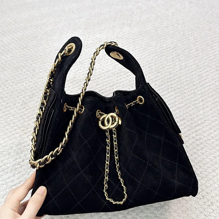 2025 new first-layer cowhide small fragrant rhombus hobo chain armpit bag large capacity fashionable commuter shoulder bag