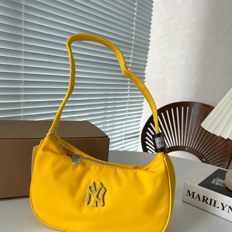 M fashion bag