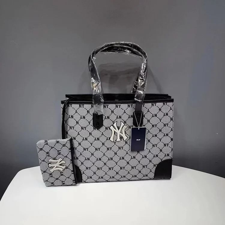 M fashion bag