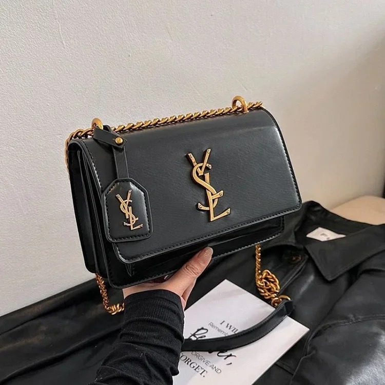 Fashionable simple bag