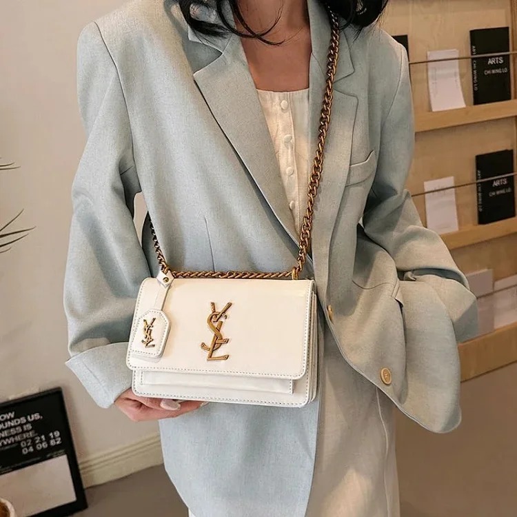 Fashionable simple bag
