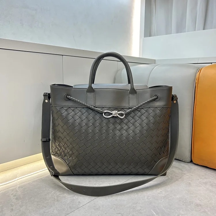 Cross-border popular hand-woven tote bag, genuine leather women's bag, Andiam extra large capacity handbag, shoulder crossbody bag