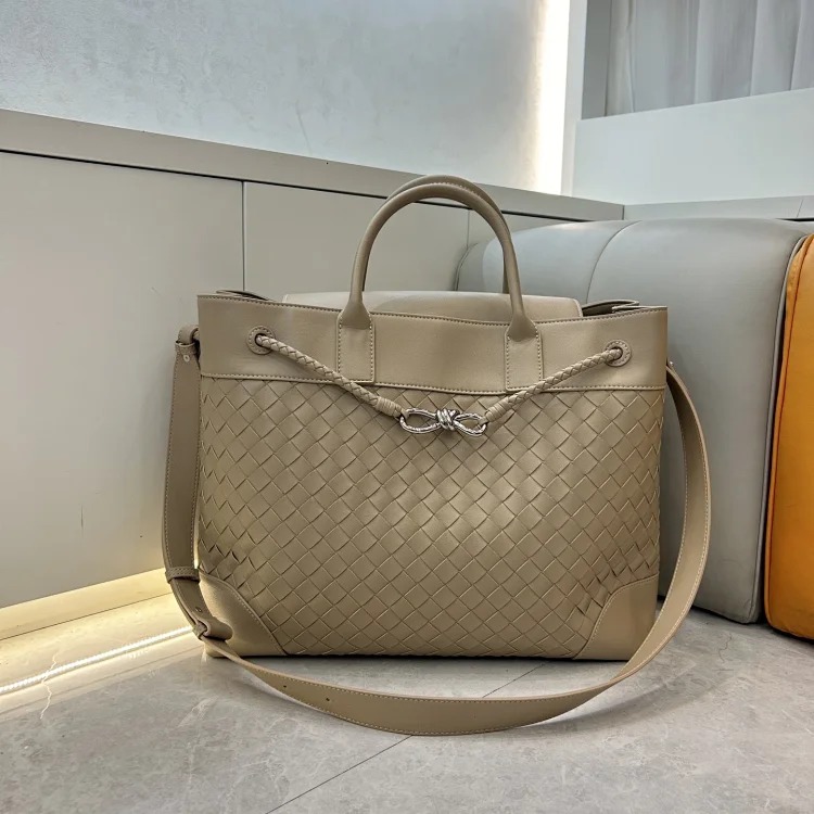 Cross-border popular hand-woven tote bag, genuine leather women's bag, Andiam extra large capacity handbag, shoulder crossbody bag