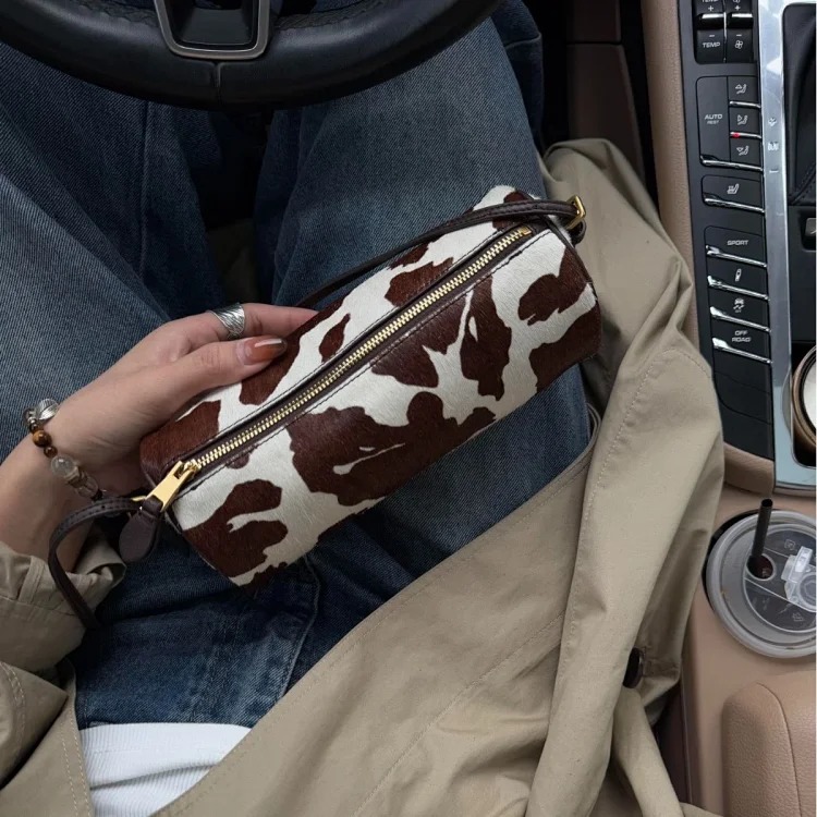 2026 new high-end genuine leather horse hair cow pattern pen holder bag, fashionable and versatile one-shoulder cross-body hand-carrying small bag