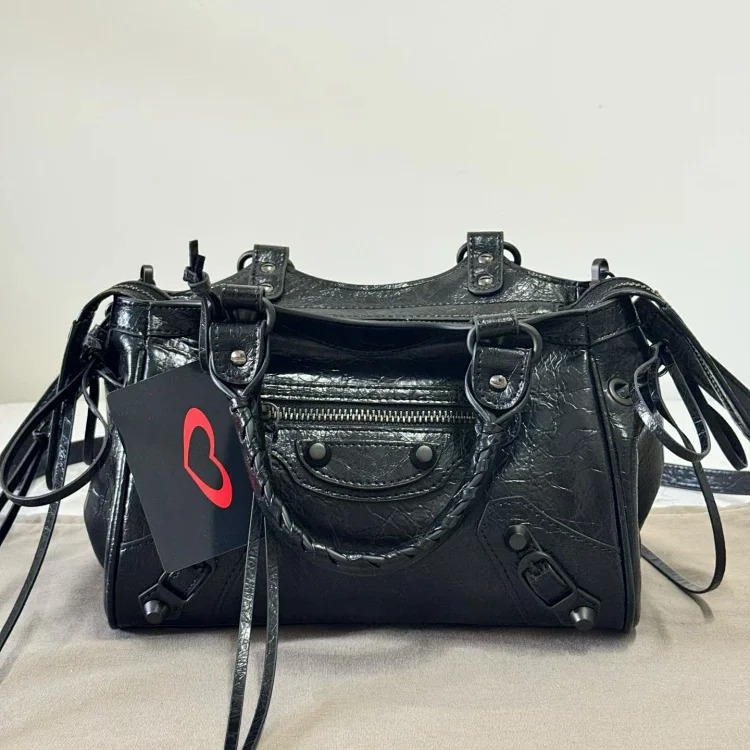 25 years of fashionable motorcycle design large-capacity one-shoulder cross-body handbag retro versatile women's bag small square bag