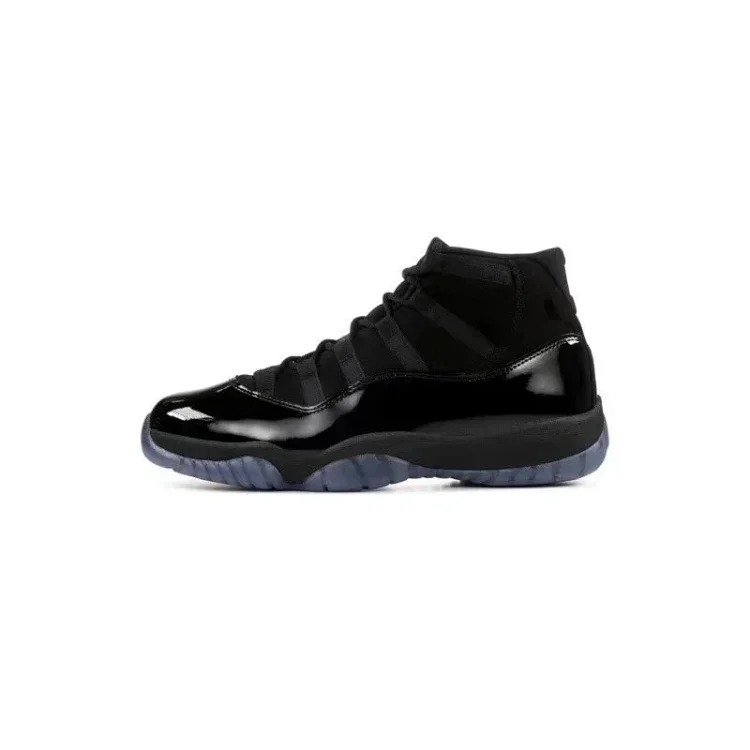 Fashionable Sneakers 12