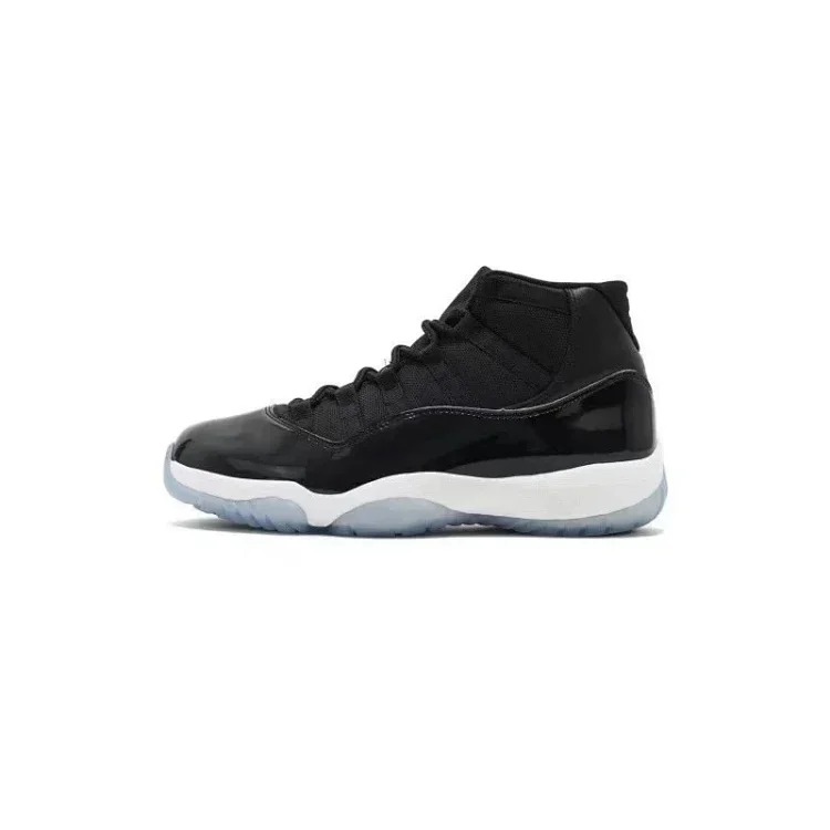 Fashionable Sneakers 12