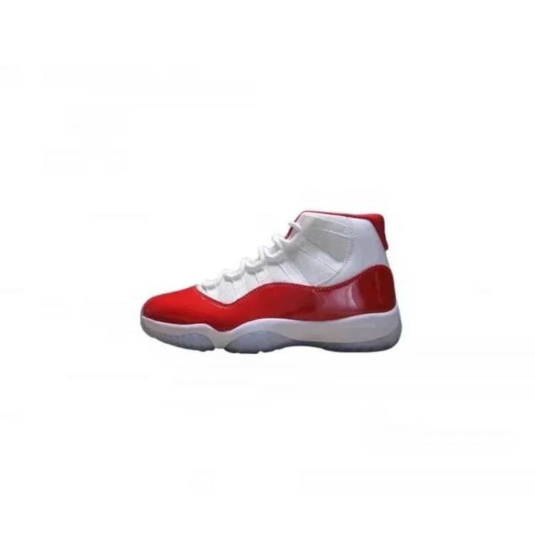 Fashionable Sneakers 12
