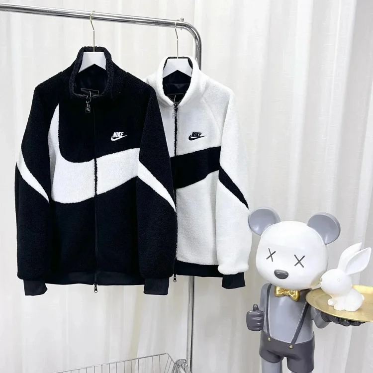 Fashionable cotton-padded jacket for youth
