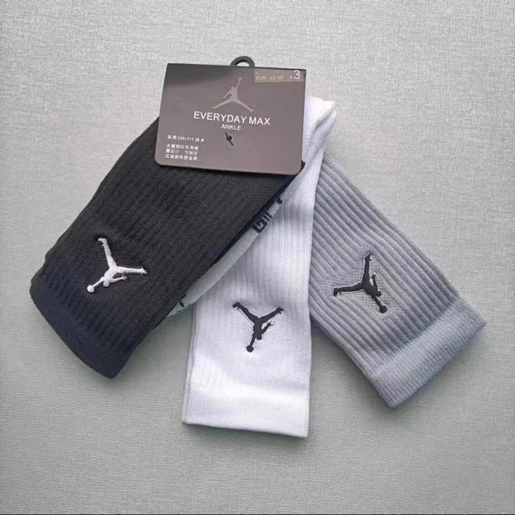 Fashionable, comfortable and breathable socks 001-AGT image 4