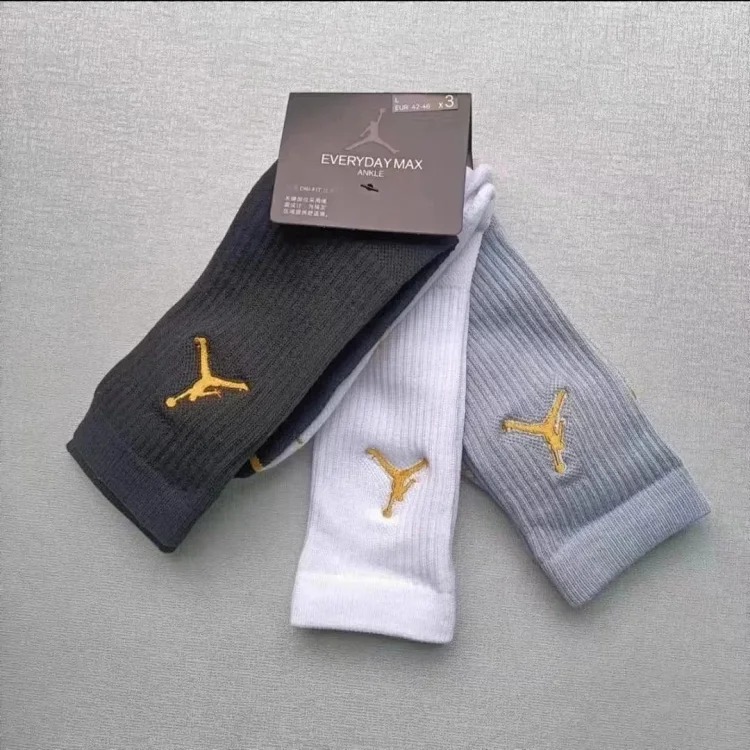 Fashionable, comfortable and breathable socks 001-AGT image 5