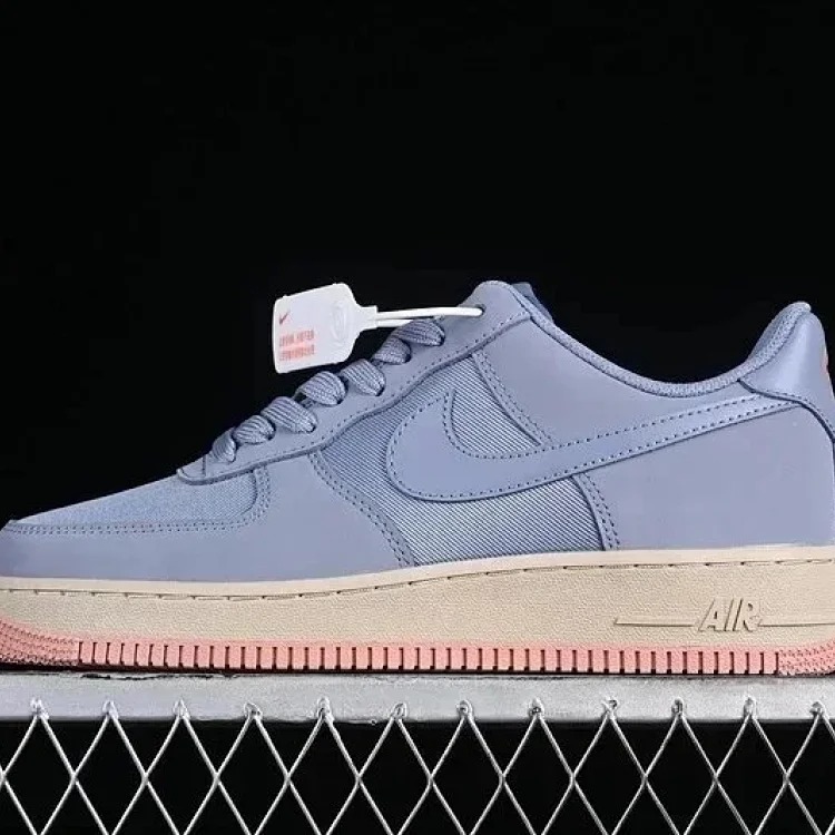 OG FORCE 1 07 LOW Sneakers
