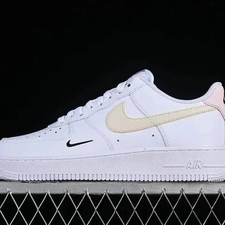 OG FORCE 1 07 LOW Sneakers