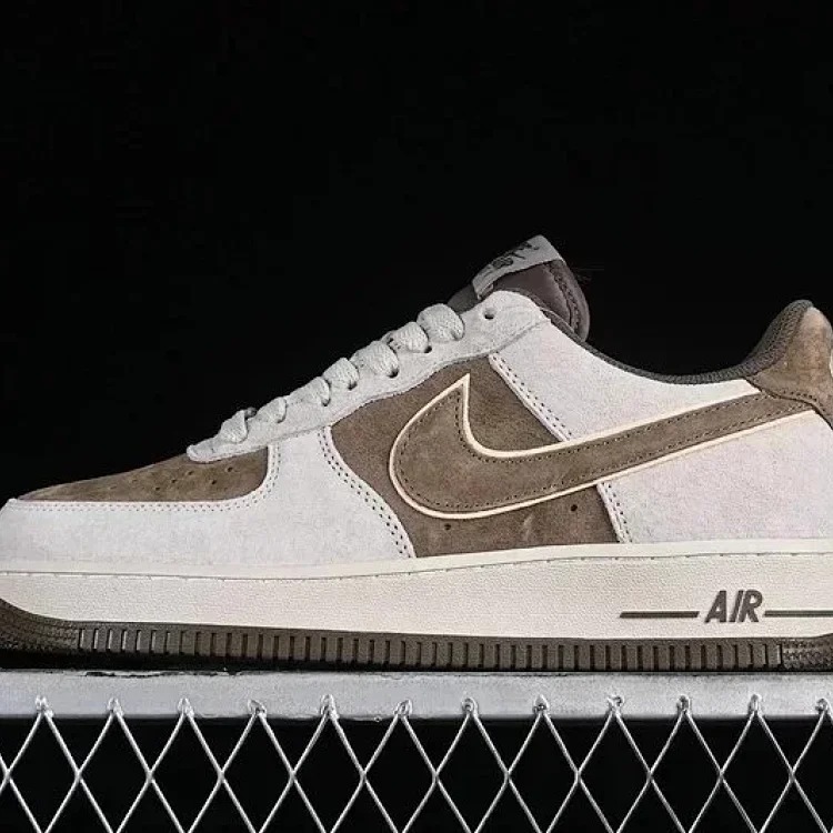 OG FORCE 1 07 LOW Sneakers