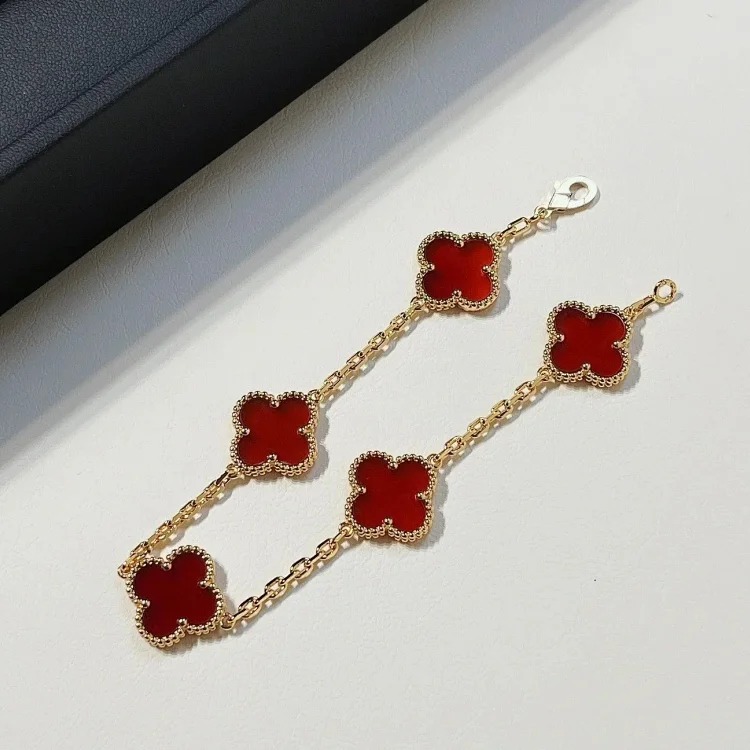 Van-Cleef-Arpels Bracelet image 5