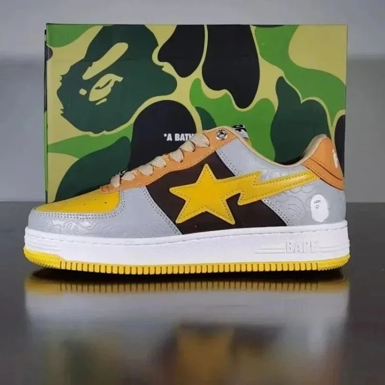 Fashionable Sneakers 07