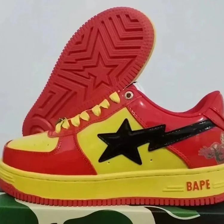 Fashionable Sneakers 07