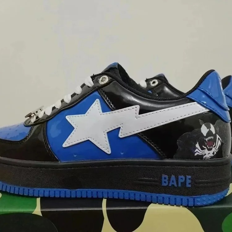 Fashionable Sneakers 07
