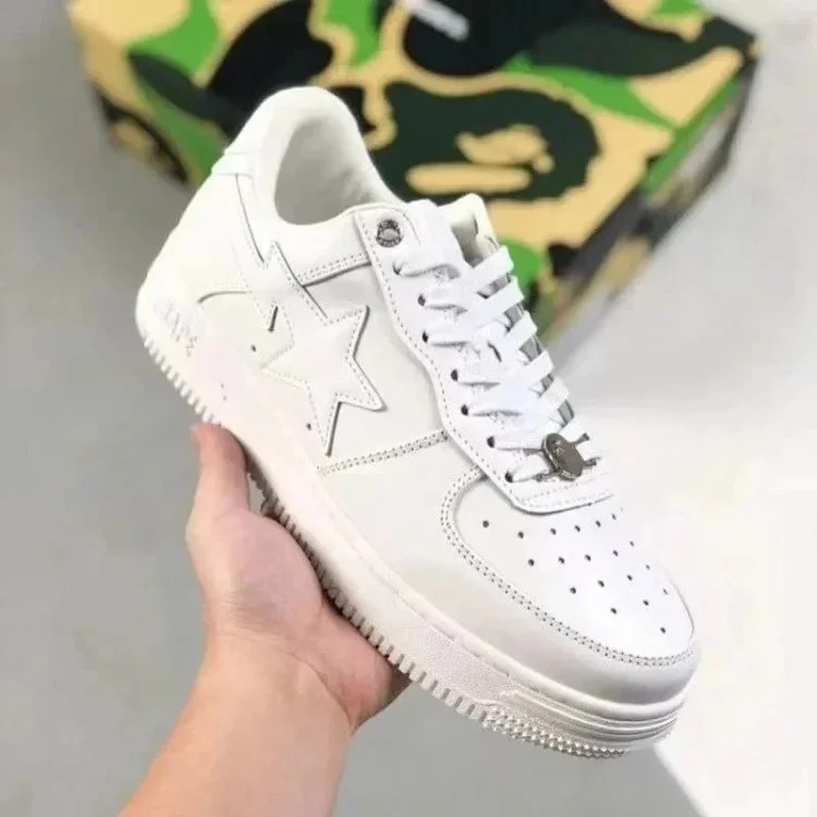 Fashionable Sneakers 07