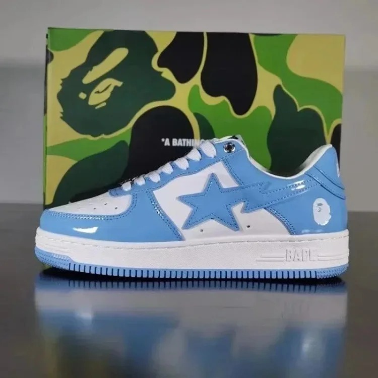 Fashionable Sneakers 07