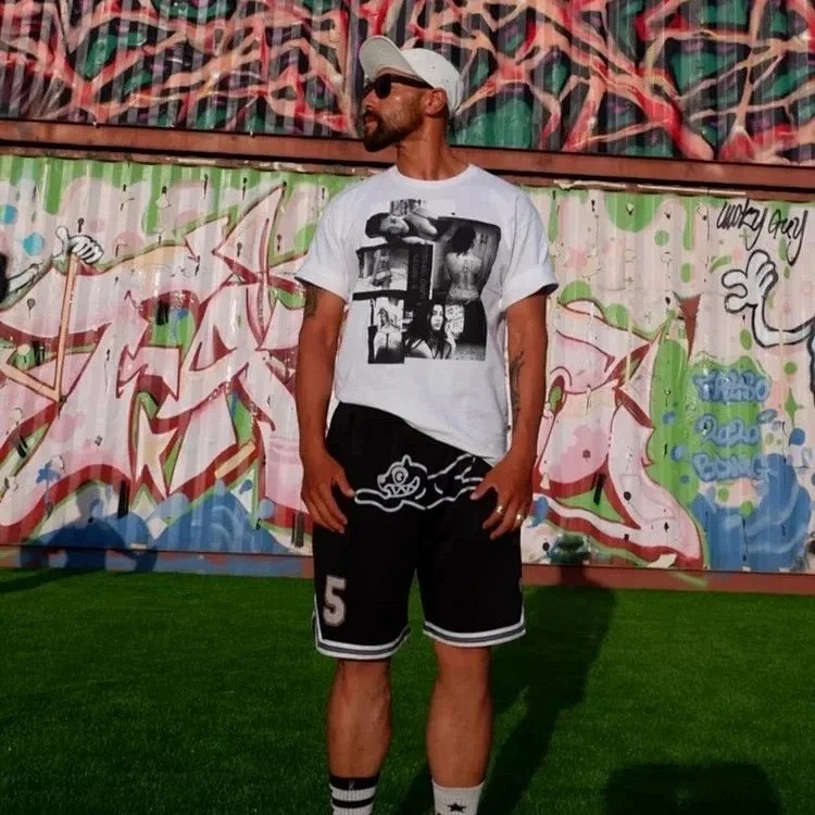 Fashionable sports shorts 02