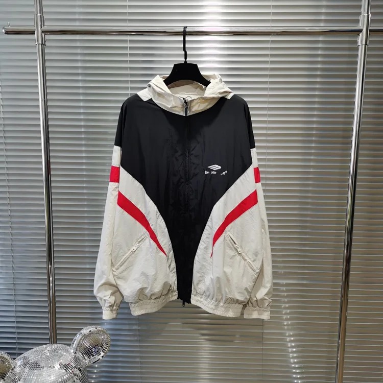 Contrast Color Stitching Hooded Jack image 2