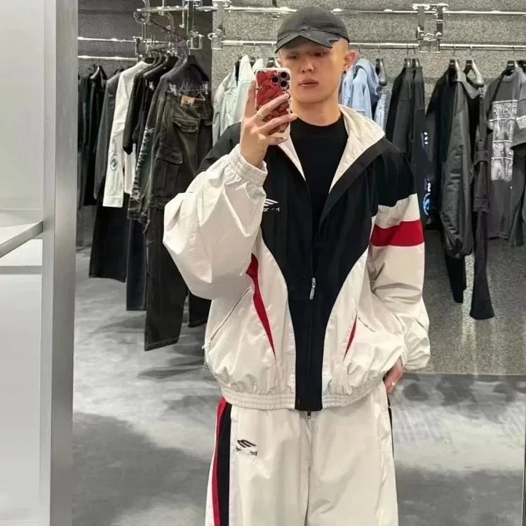 Contrast Color Stitching Hooded Jack image 4