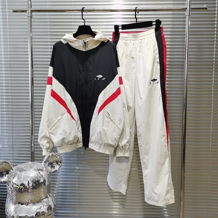 Contrast Color Stitching Hooded Jack image 5