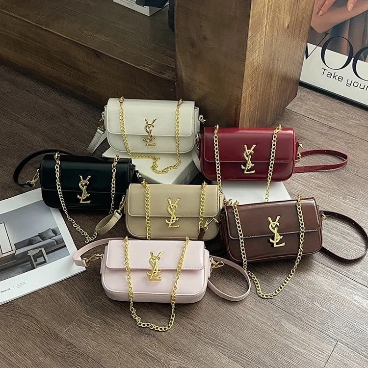 Fendi High-end texture underarm women's bag 2026 new glossy trendy handbag, versatile, fashionable, simple, foreign style baguette bag
