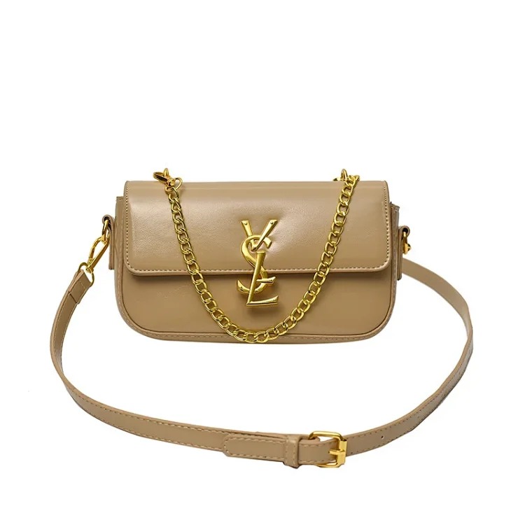 Fendi High-end texture underarm women's bag 2026 new glossy trendy handbag, versatile, fashionable, simple, foreign style baguette bag