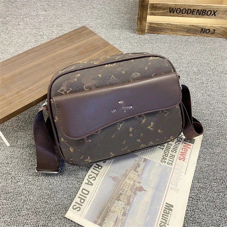 Men's crossbody bag, high-end casual shoulder bag, fashionable and versatile camera bag, trendy brand logo letter small square bag image 3