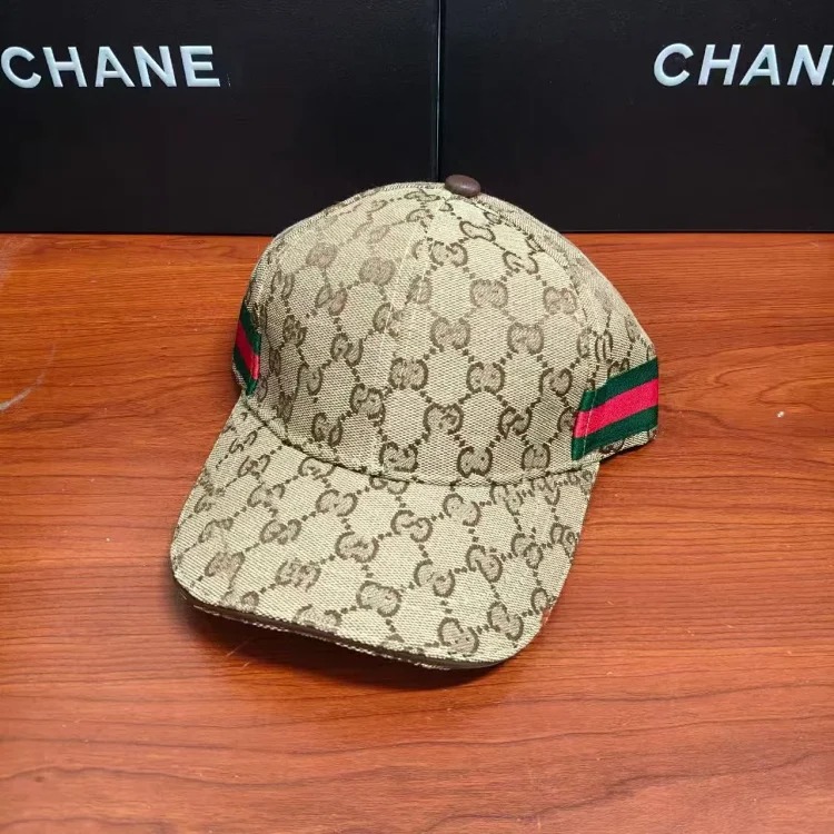 GUCI hat