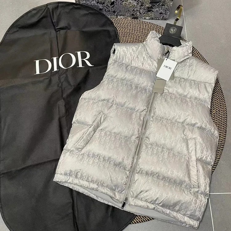 D-0R Down Coat Collection image 4
