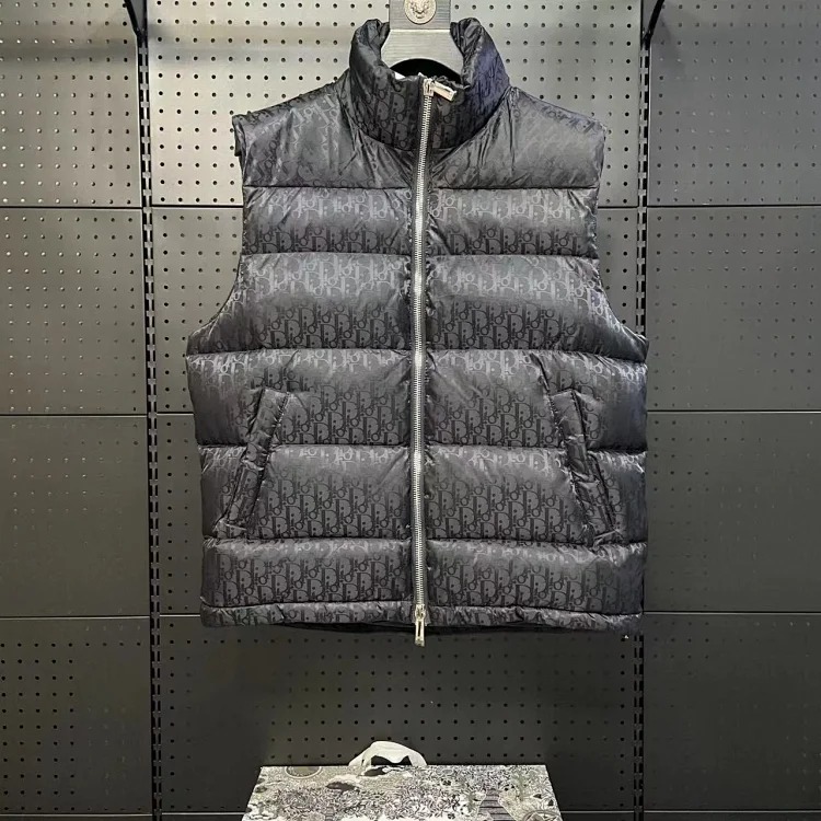 D-0R Down Coat Collection image 6