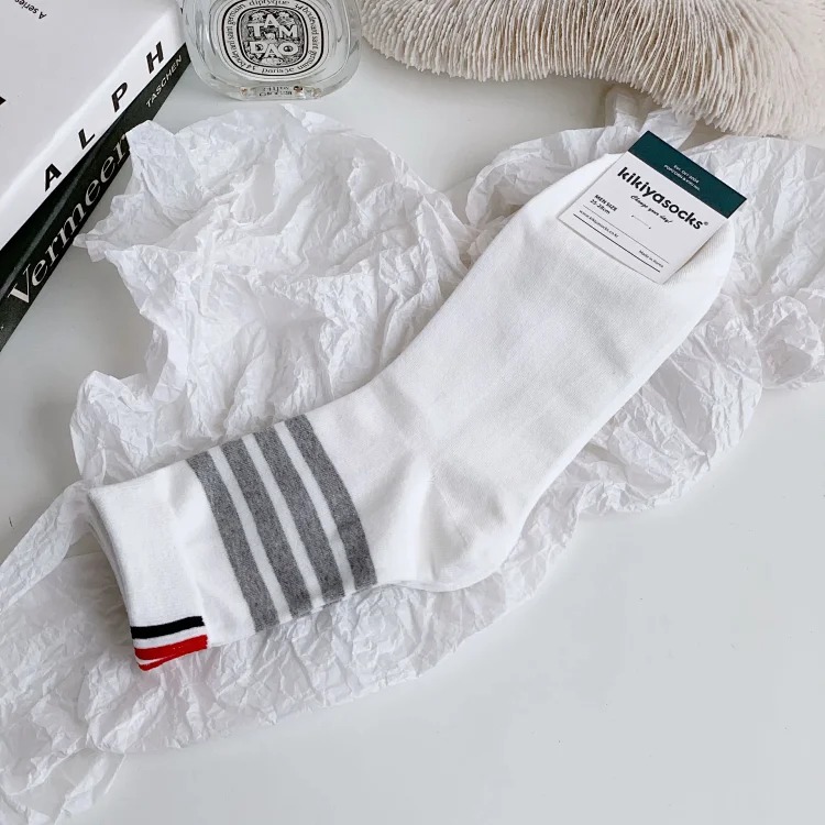 Thom Browne Autumn and winter classic TB socks for men and women couples mid-calf cotton striped four-bar black and gray stockings ins trendy socks