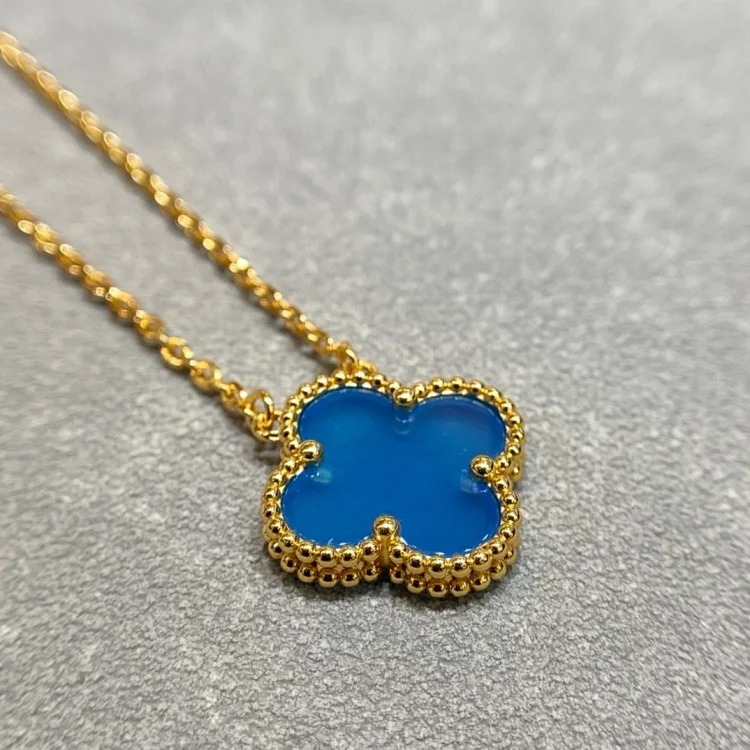 Four leaf clover necklace image 4