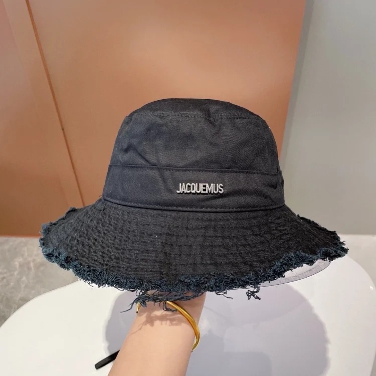 Jacq bucket hat