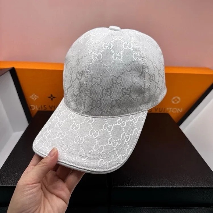Gu baseball cap with box