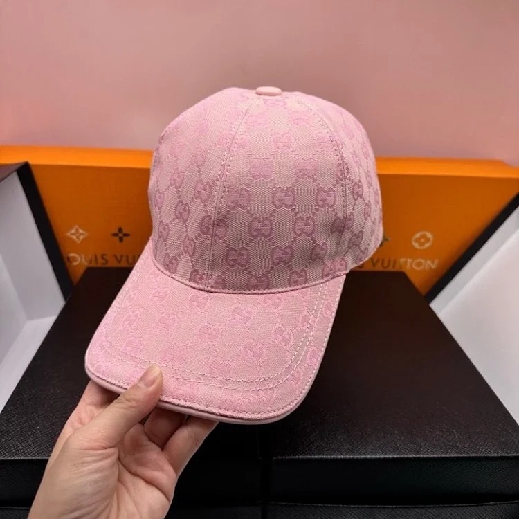 Gu baseball cap with box